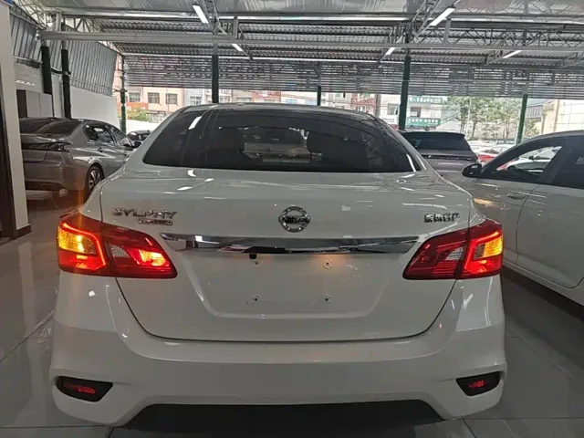 Nissan Sylphy — Фото автомобиля 5
