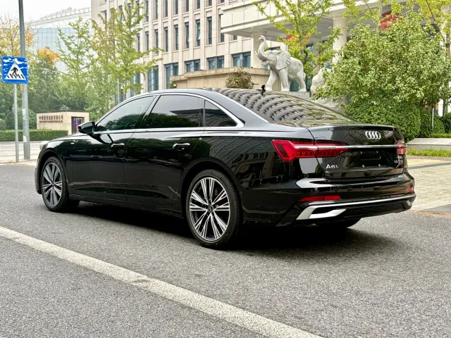 Audi A6L — Фото автомобиля 5