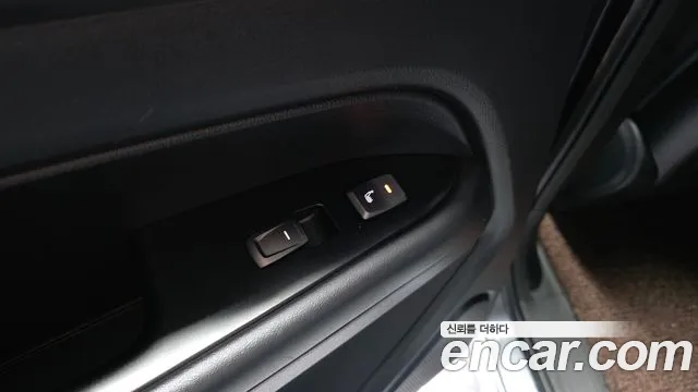 KG_Mobility_Ssangyong Rexton Новый Rexton Sport Дизель 2.2 4WD — Фото автомобиля 19
