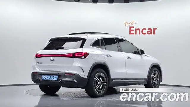 Mercedes-Benz EQA — Фото автомобиля 2