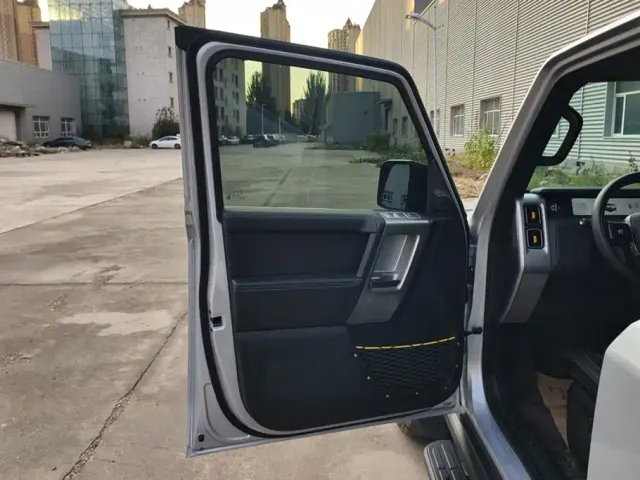 iCAR V23 — Фото автомобиля 7