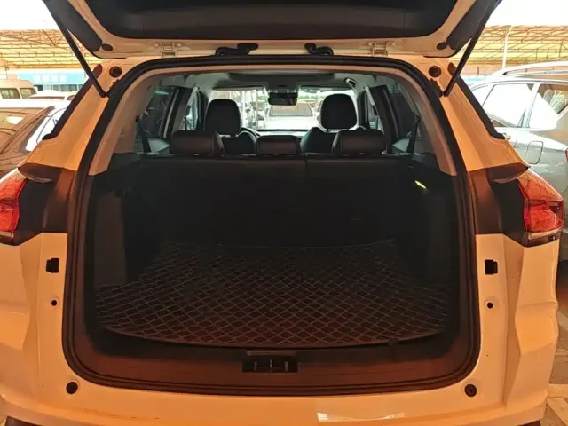 Geely Boyue — Фото автомобиля 8