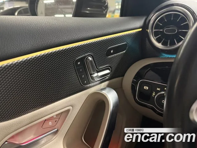 Mercedes-Benz A-Class W177 — Фото автомобиля 12