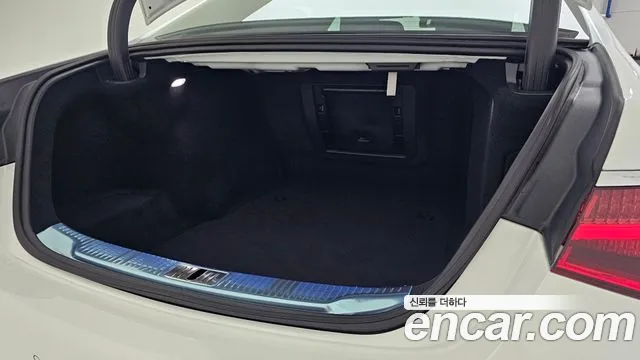 Mercedes-Benz S-Class — Фото автомобиля 11