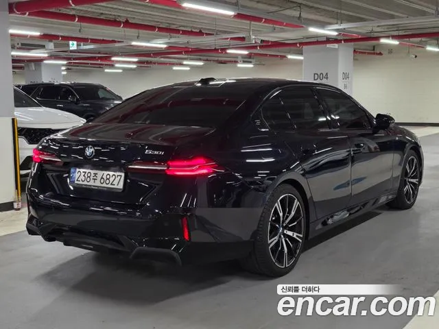 BMW 5 Series G60 — Фото автомобиля 2
