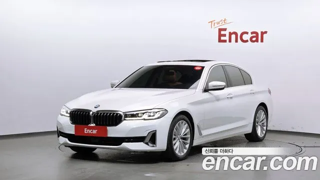 Фотография автомобиля — BMW 5 Series