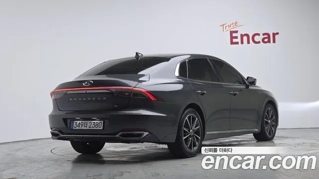 Hyundai Grandeur Новый Grandeur IG — Фото автомобиля 2