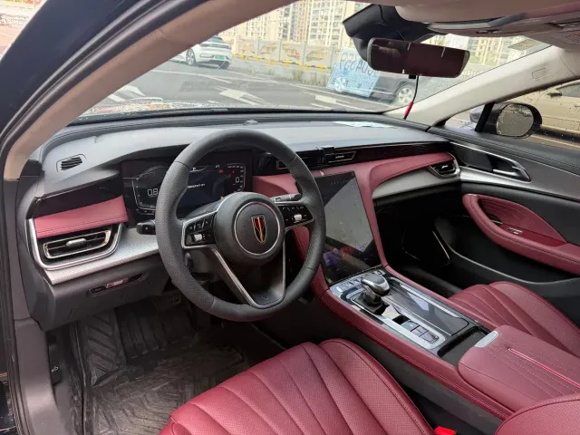 Hongqi H5 — Фото автомобиля 4