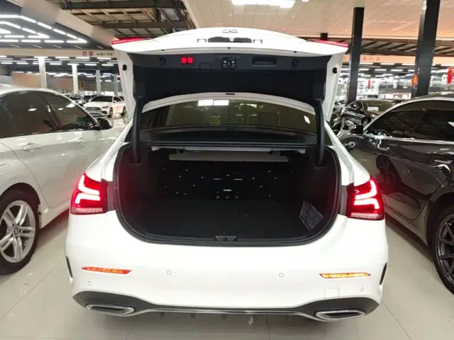 Mercedes-Benz A-Class — Фото автомобиля 18