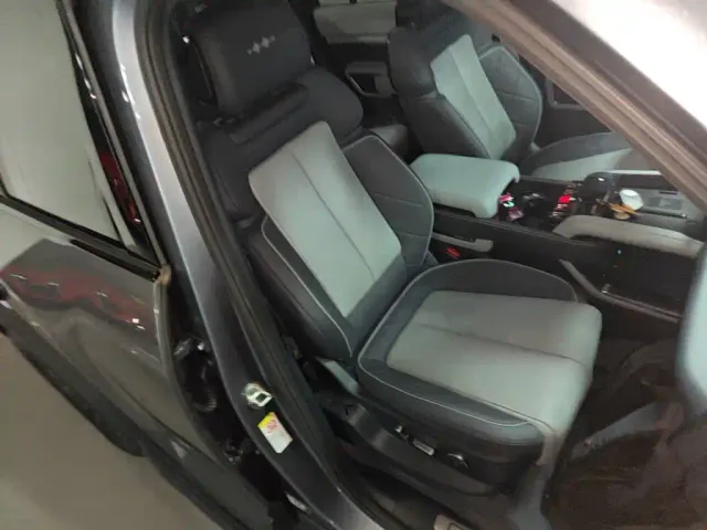 BYD FangChengBao Leopard 5 — Фото автомобиля 24