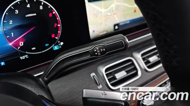 Mercedes-Benz GLE-Class — Фото автомобиля 9