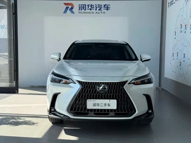 Lexus NX — Фото автомобиля 2