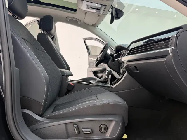 Volkswagen Passat — Фото автомобиля 5