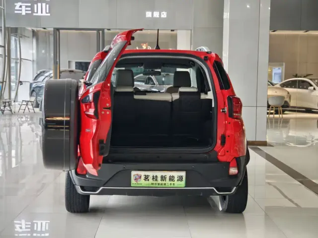 BYD Yuan Pro — Фото автомобиля 9