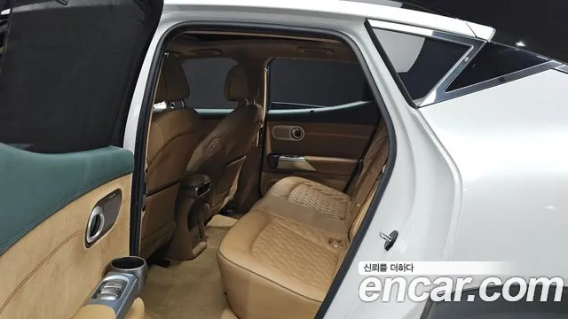 Genesis GV60 — Фото автомобиля 18