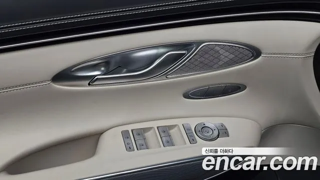 Genesis GV70 — Фото автомобиля 26