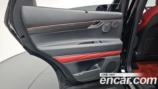 Genesis GV80 — Фото автомобиля 19