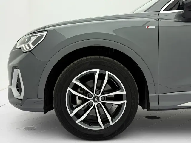 Audi Q3 — Фото автомобиля 19