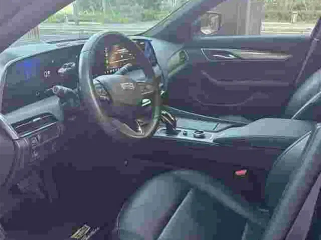 Cadillac CT5 — Фото автомобиля 6