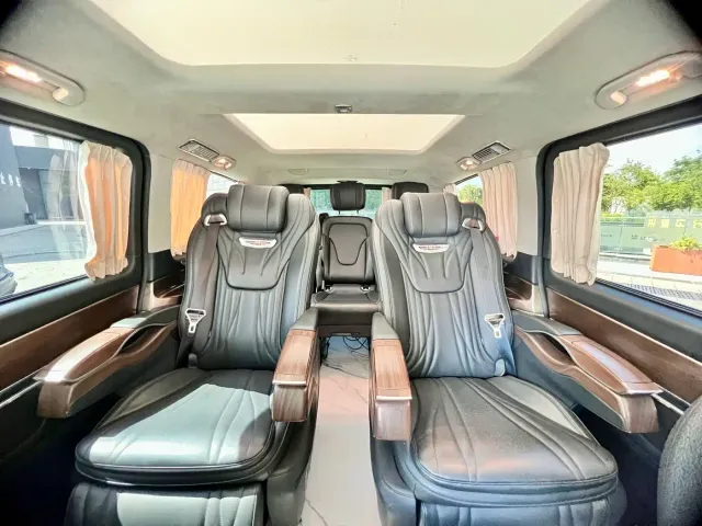 Mercedes-Benz V-Class — Фото автомобиля 14