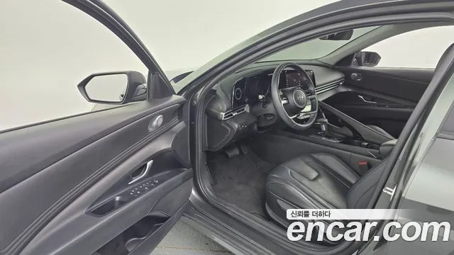 Hyundai Avante CN7 — Фото автомобиля 10