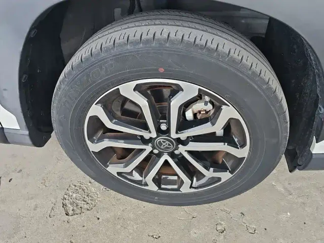 Toyota Frontlander — Фото автомобиля 6