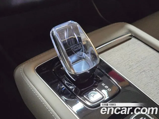 Volvo XC90 — Фото автомобиля 14