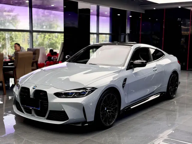 Фотография автомобиля — BMW M4