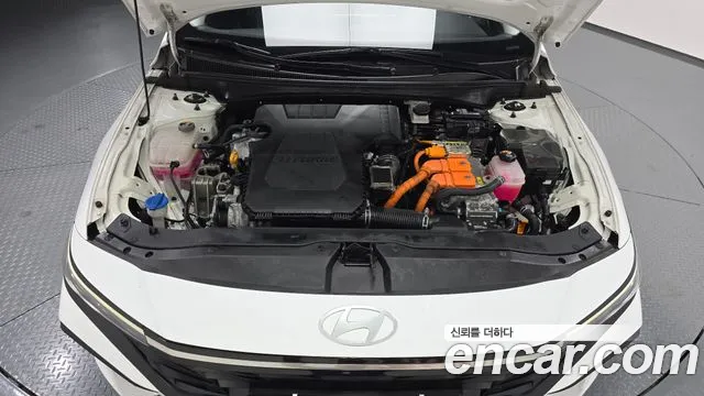 Hyundai Avante CN7 — Фото автомобиля 9