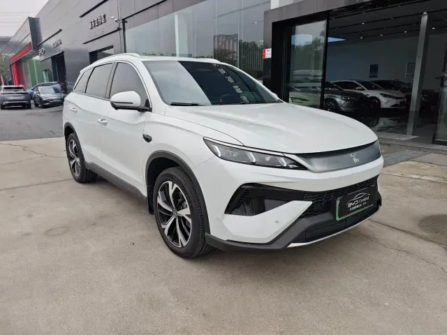 BYD Song Pro — Фото автомобиля 3