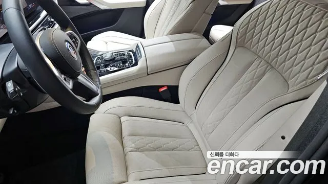 BMW X6 xDrive40i M Sport — Фото автомобиля 25