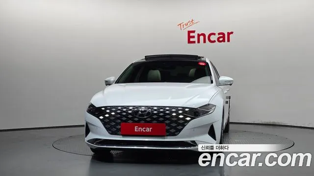 Hyundai Grandeur New — Фото автомобиля 3