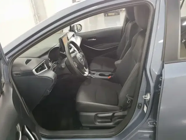 Toyota Corolla 2021 Hybrid 1.8L E-CVT Pioneer Edition — Фото автомобиля 10