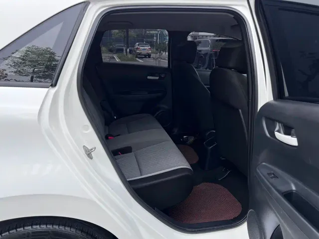 Honda Fit — Фото автомобиля 9