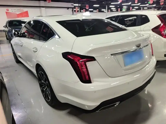 Cadillac CT5 — Фото автомобиля 4
