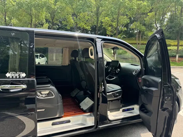 Mercedes-Benz Vito — Фото автомобиля 12