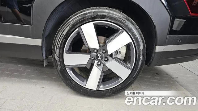 Hyundai Santafe Santa Fe (MX5) Бензин 2.5T 2WD — Фото автомобиля 19