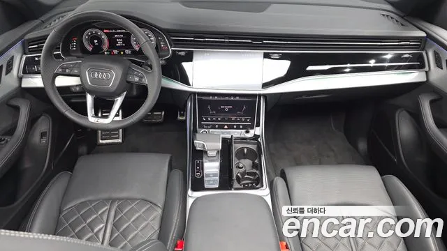 Audi Q8 — Фото автомобиля 7