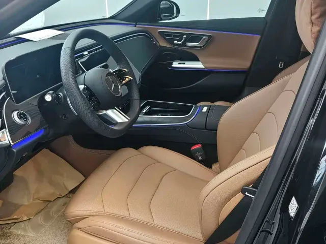 Mercedes-Benz E-Class — Фото автомобиля 9