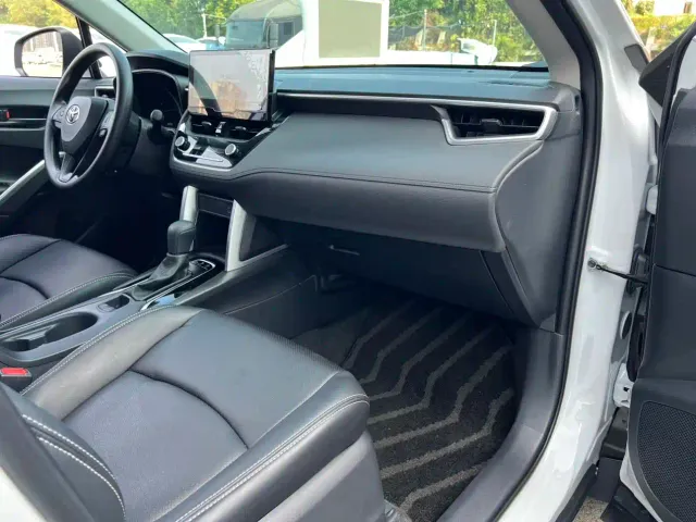 Toyota Corolla Cross — Фото автомобиля 8
