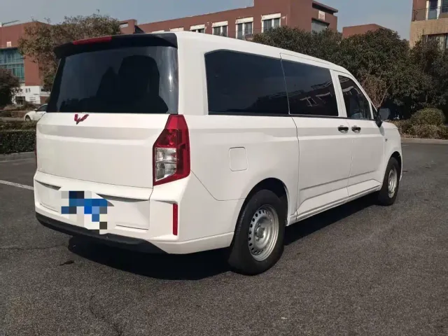 Wuling Zhengcheng — Фото автомобиля 4