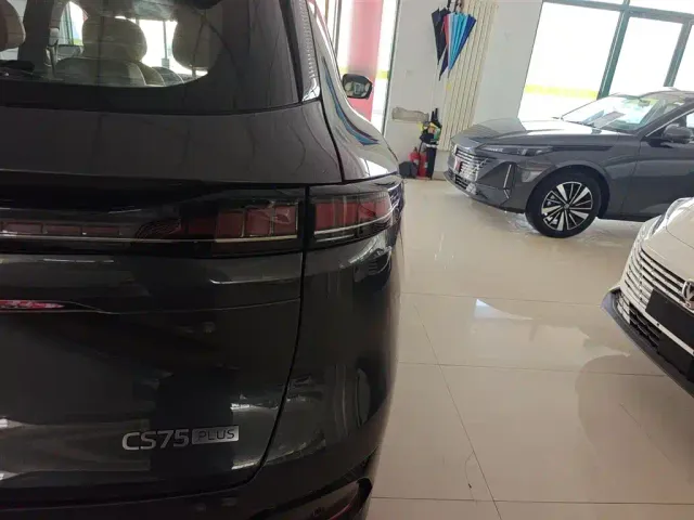 Changan CS75 Plus — Фото автомобиля 23