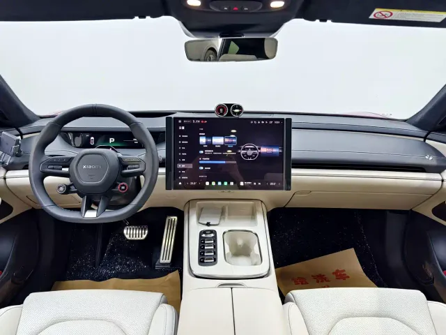 Xiaomi SU7 — Фото автомобиля 13