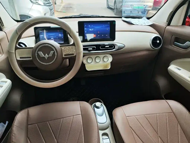 Wuling Hongguang Mini EV — Фото автомобиля 9