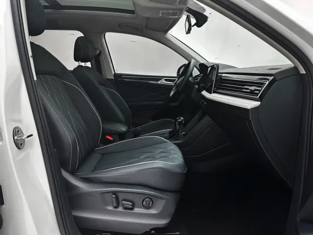 Volkswagen Tiguan L — Фото автомобиля 21