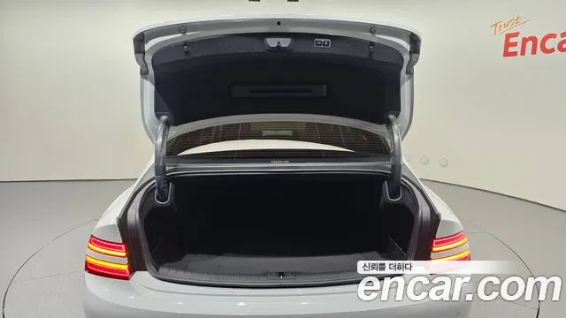 Genesis G80 RG3 — Фото автомобиля 26