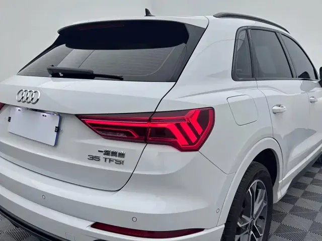 Audi Q3 — Фото автомобиля 18