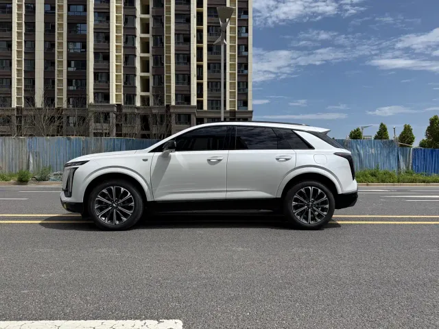 Cadillac XT5 — Фото автомобиля 6