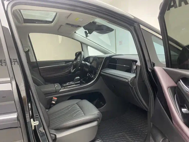 GAC Trumpchi M8 — Фото автомобиля 18