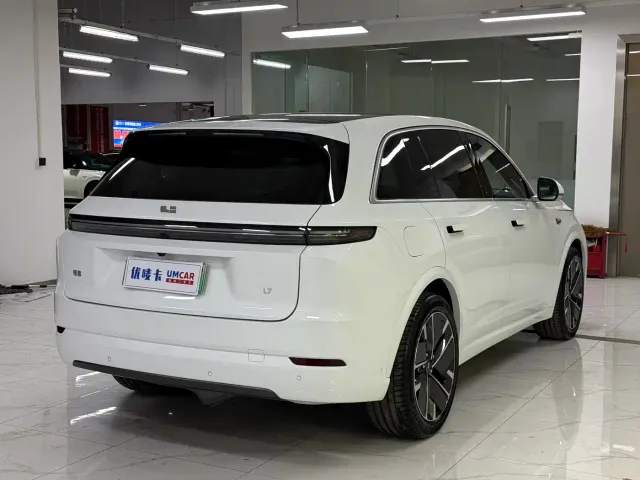 Li Auto L7 — Фото автомобиля 6